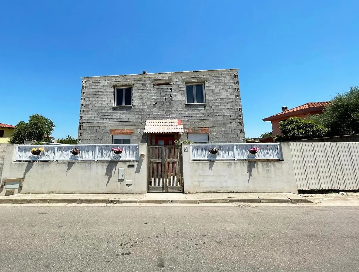 Casa Incantevole Vicino al Mare Baratili San Pietro Italia